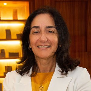 Iris Vânia Santos Rosa